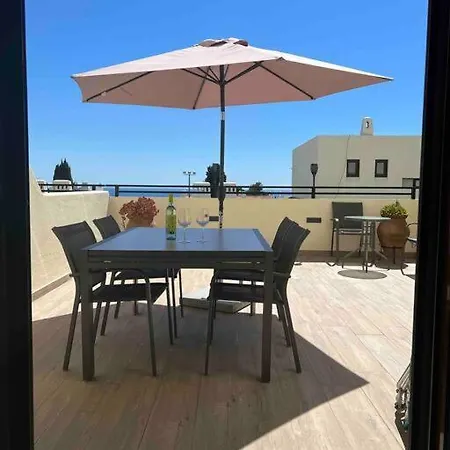 Casa Linda Apartment *